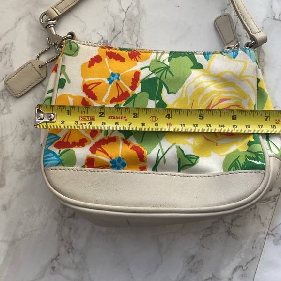 Vintage COACH Demi Floral Shoulder Bag Purse Pouchete - Picture 6 of 11